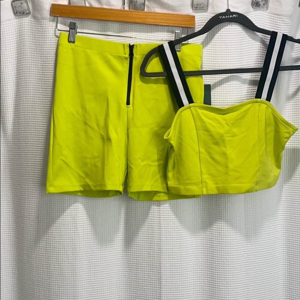 Crop top and biker short